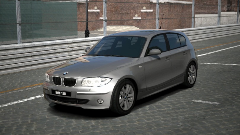 BMW120i04-1.jpg